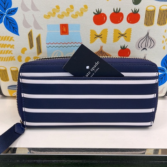 Kate Spade Chelsea Nylon Large Continental Wallet
Color: Parisian Night 
NWT - Picture 13 of 16